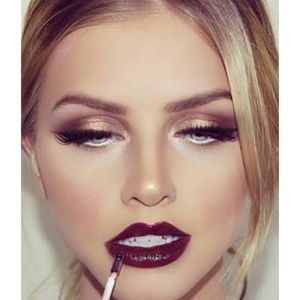 Meet your Posher, Ana